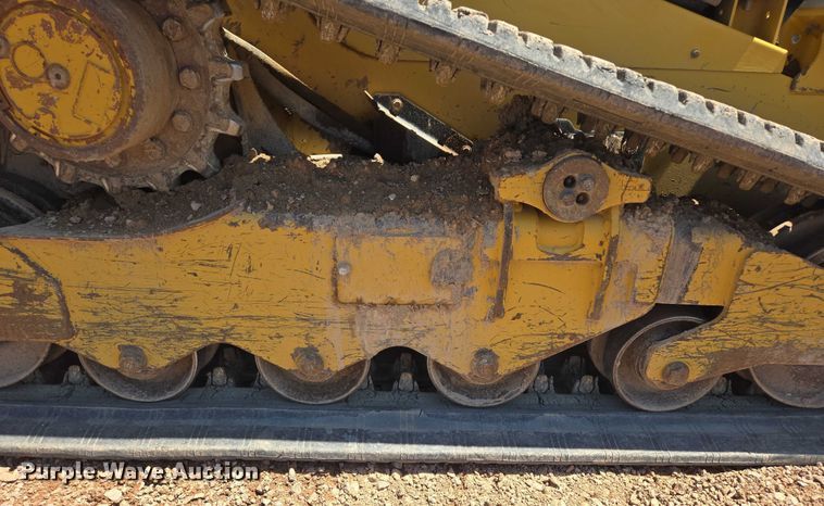 image for item DT7233 2019 Caterpillar 259D tracked skid steer loader