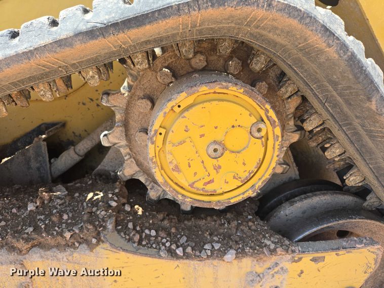 image for item DT7233 2019 Caterpillar 259D tracked skid steer loader