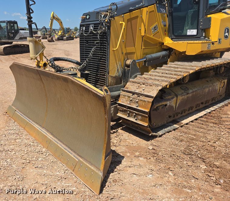 image for item DT7234 2015 John Deere 750K XLT dozer