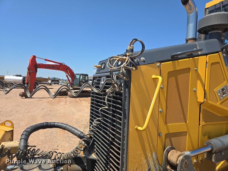 image for item DT7234 2015 John Deere 750K XLT dozer