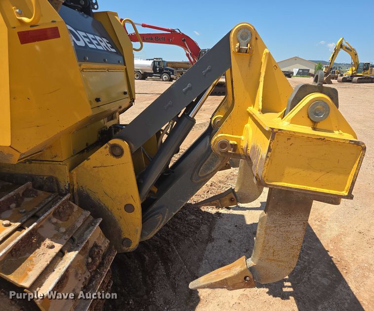 image for item DT7234 2015 John Deere 750K XLT dozer