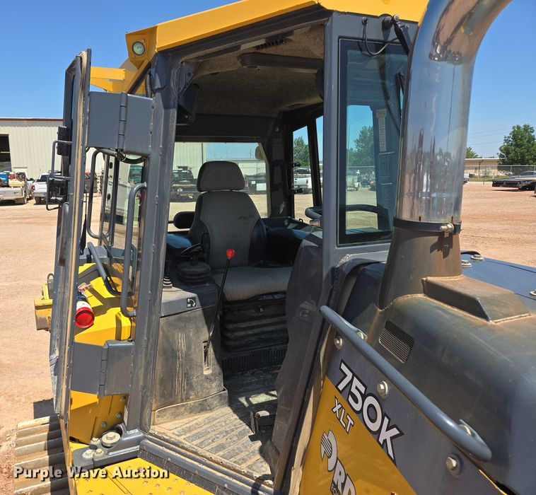 image for item DT7234 2015 John Deere 750K XLT dozer