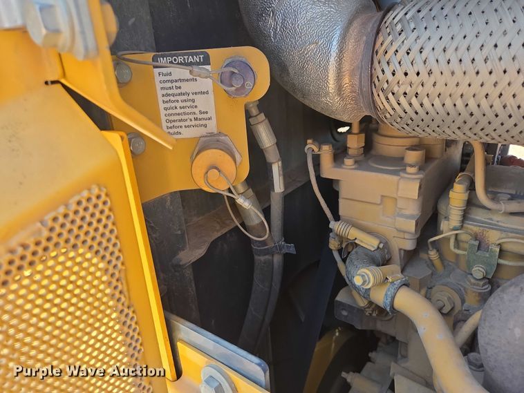 image for item DT7234 2015 John Deere 750K XLT dozer