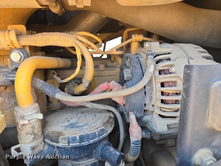 image for item DT7234 2015 John Deere 750K XLT dozer