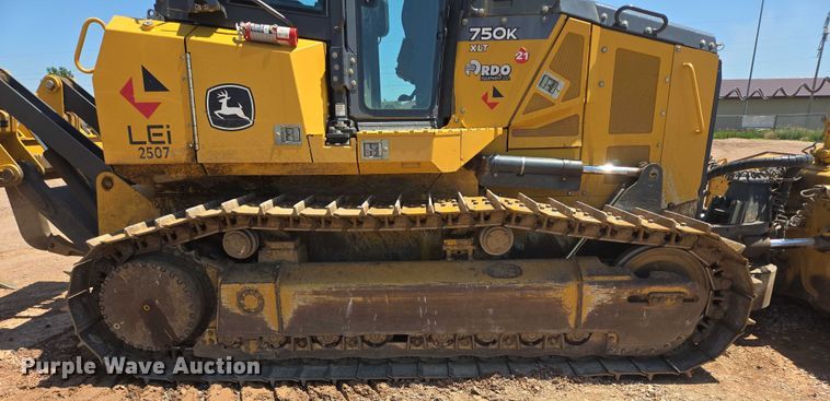 image for item DT7234 2015 John Deere 750K XLT dozer