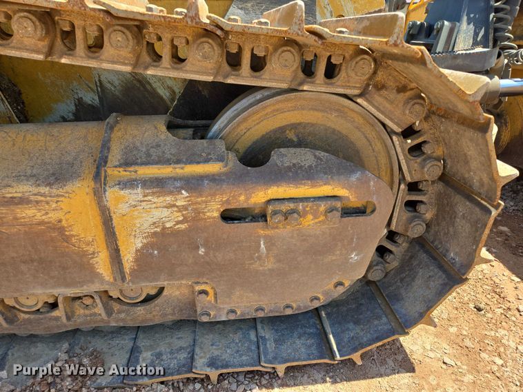 image for item DT7234 2015 John Deere 750K XLT dozer