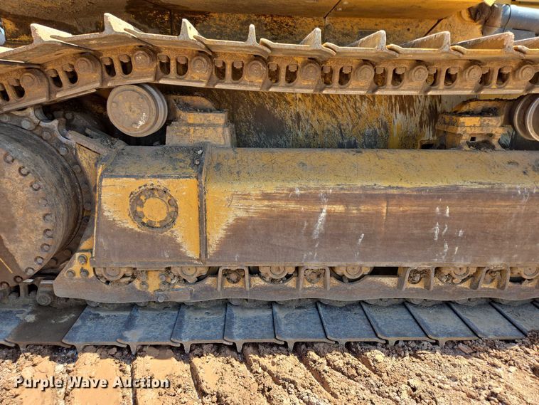 image for item DT7234 2015 John Deere 750K XLT dozer