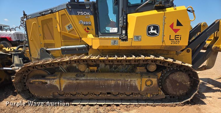 image for item DT7234 2015 John Deere 750K XLT dozer