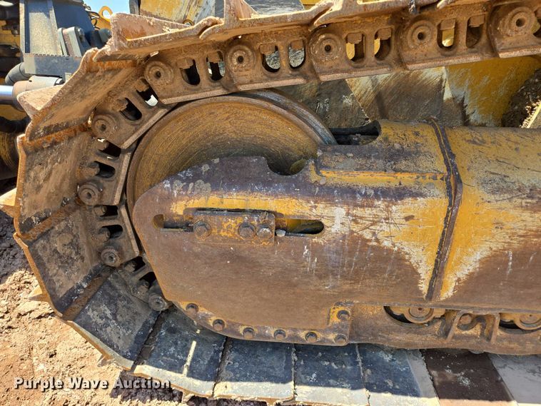 image for item DT7234 2015 John Deere 750K XLT dozer