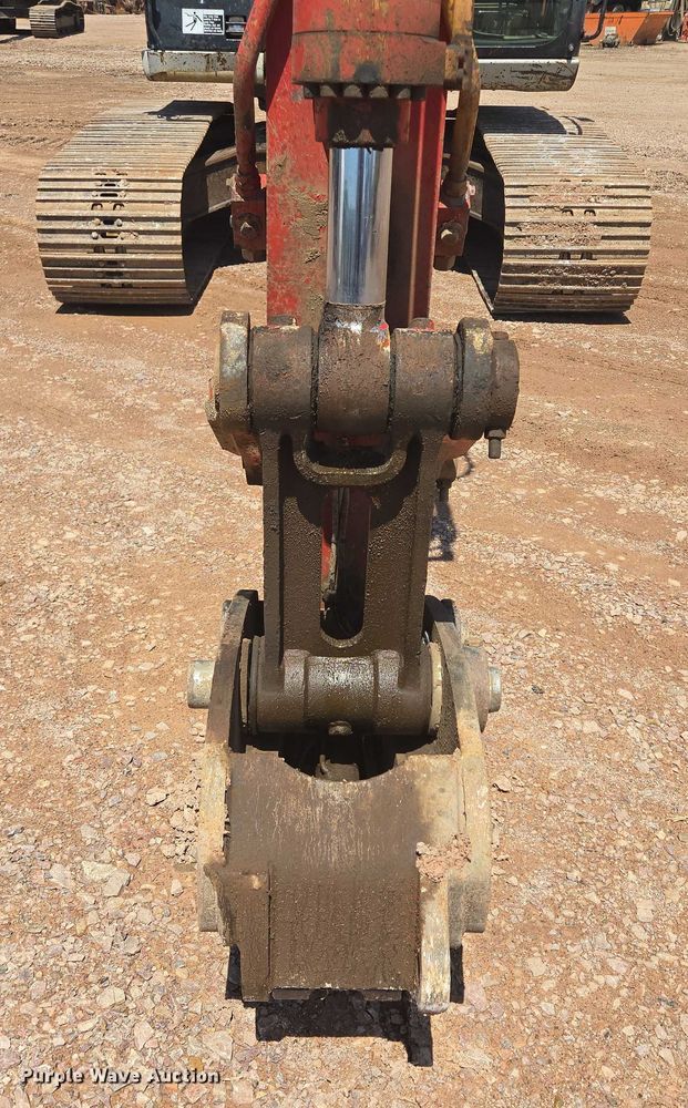 image for item DT7235 2008 Link-Belt 240 X2 excavator