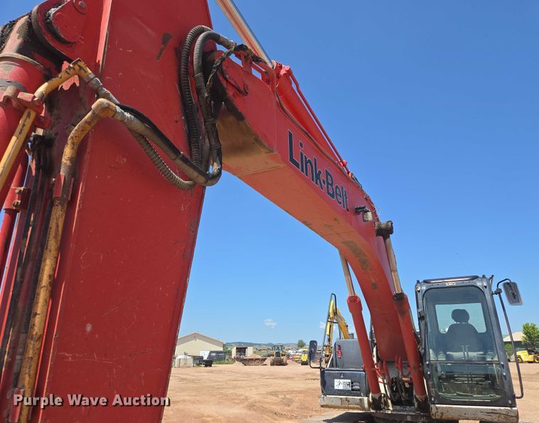 image for item DT7235 2008 Link-Belt 240 X2 excavator