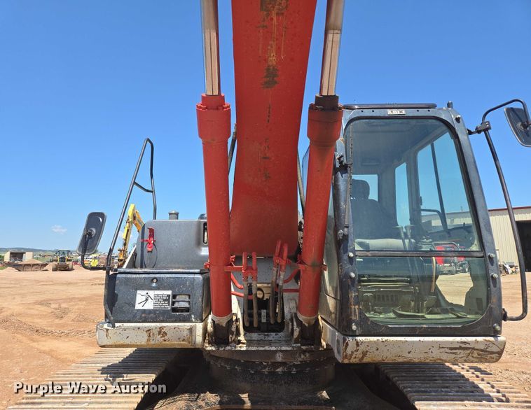 image for item DT7235 2008 Link-Belt 240 X2 excavator