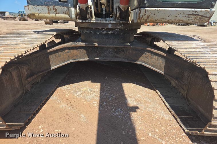 image for item DT7235 2008 Link-Belt 240 X2 excavator