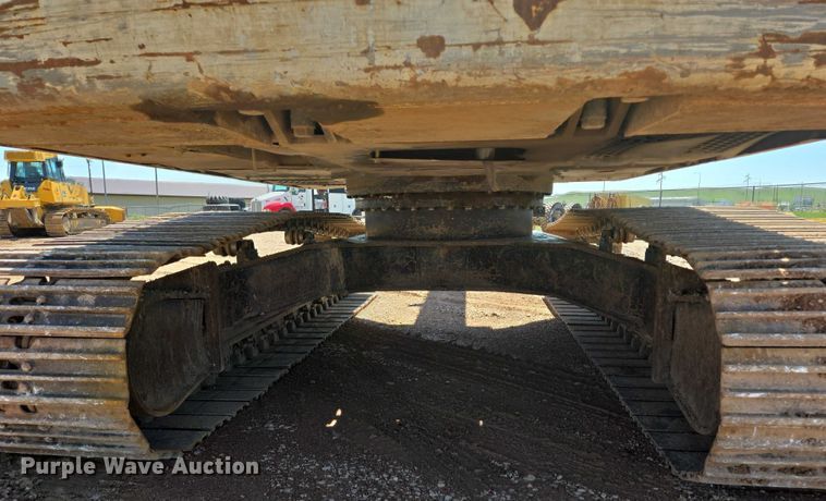 image for item DT7235 2008 Link-Belt 240 X2 excavator