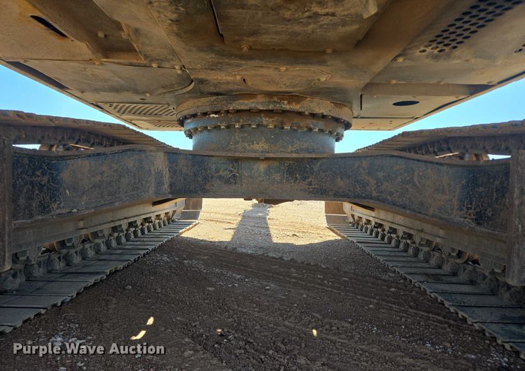 image for item DT7235 2008 Link-Belt 240 X2 excavator