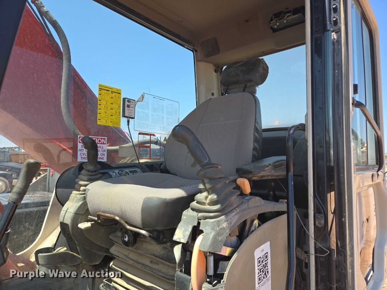 image for item DT7235 2008 Link-Belt 240 X2 excavator