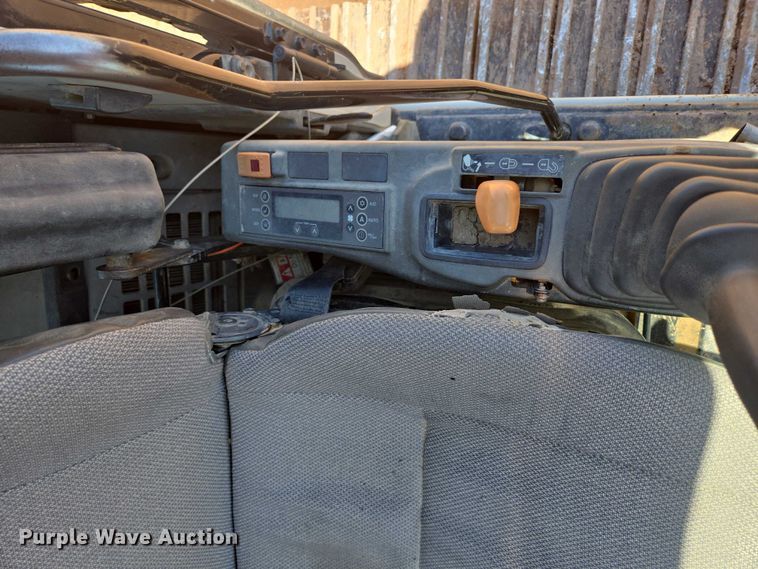 image for item DT7235 2008 Link-Belt 240 X2 excavator