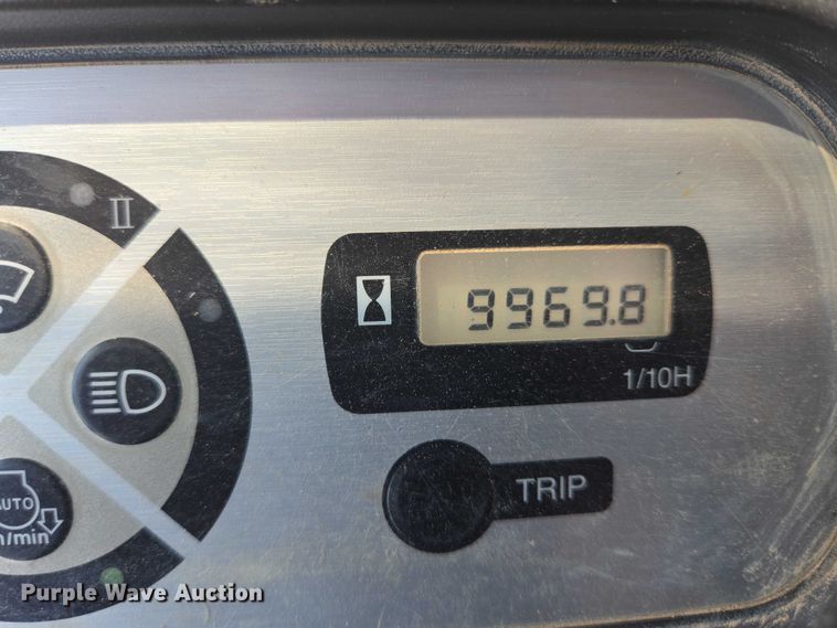 image for item DT7235 2008 Link-Belt 240 X2 excavator