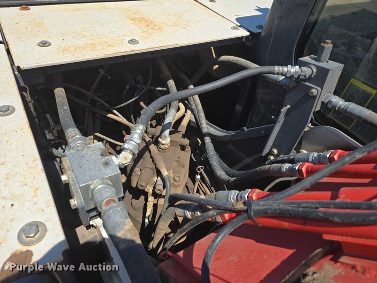 image for item DT7235 2008 Link-Belt 240 X2 excavator