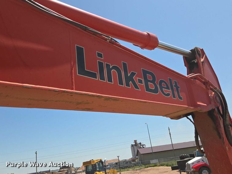 image for item DT7235 2008 Link-Belt 240 X2 excavator
