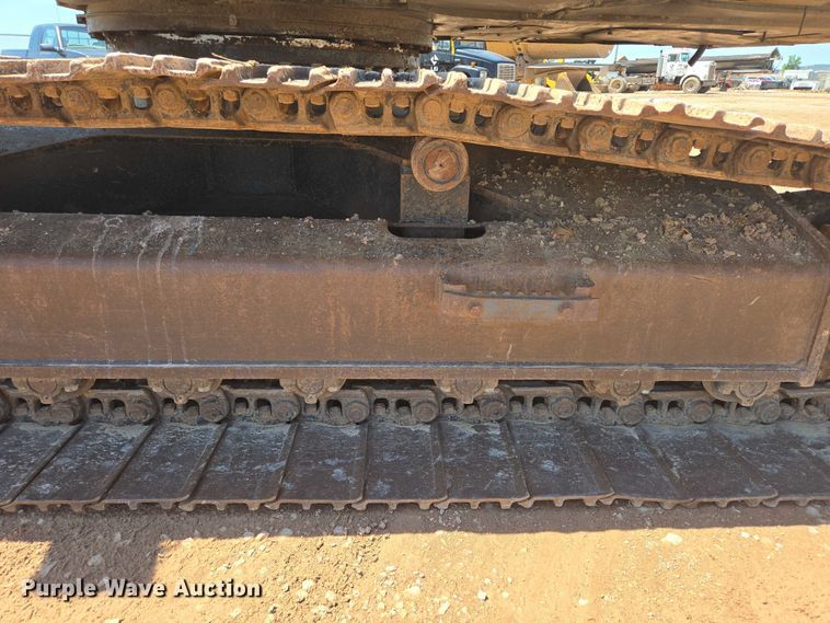image for item DT7235 2008 Link-Belt 240 X2 excavator