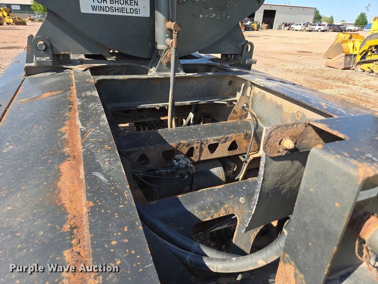 image for item DT7236 2007 Trail King side dump trailer