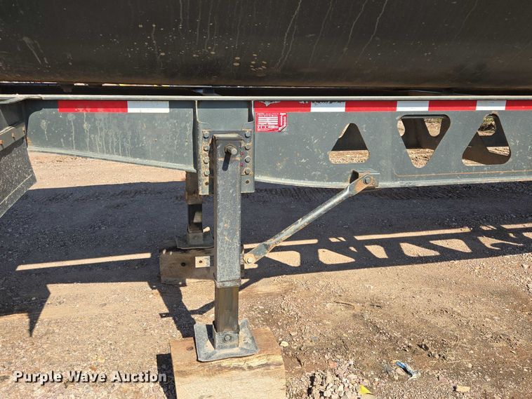 image for item DT7236 2007 Trail King side dump trailer