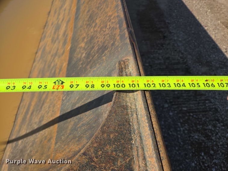 image for item DT7236 2007 Trail King side dump trailer