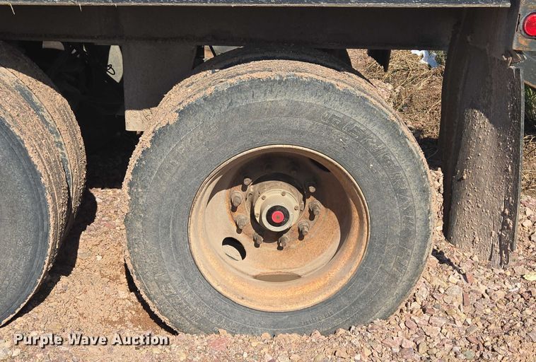 image for item DT7236 2007 Trail King side dump trailer