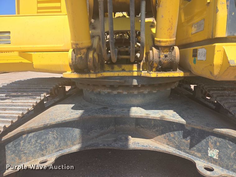 image for item DT7237 2014 Komatsu PC360LC-10 excavator