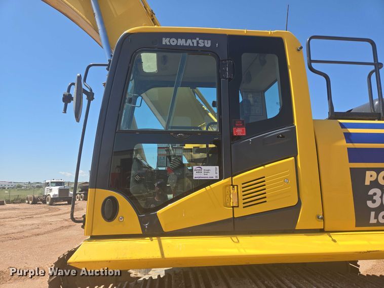image for item DT7237 2014 Komatsu PC360LC-10 excavator