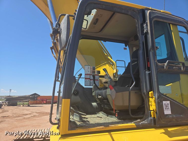 image for item DT7237 2014 Komatsu PC360LC-10 excavator