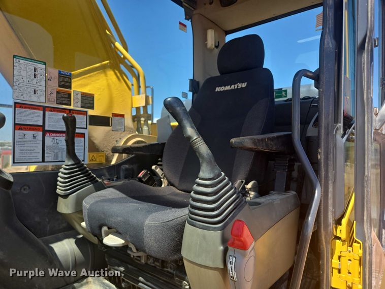 image for item DT7237 2014 Komatsu PC360LC-10 excavator