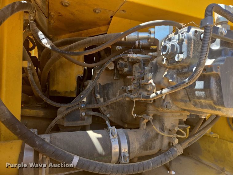 image for item DT7237 2014 Komatsu PC360LC-10 excavator