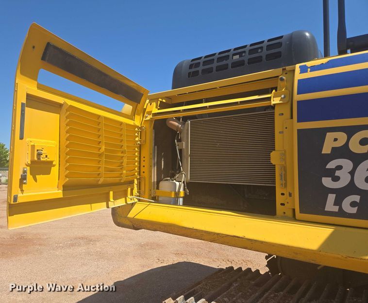 image for item DT7237 2014 Komatsu PC360LC-10 excavator