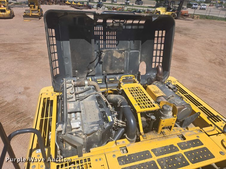 image for item DT7237 2014 Komatsu PC360LC-10 excavator
