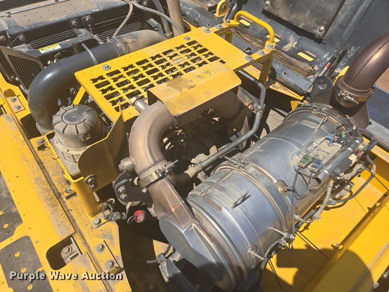 image for item DT7237 2014 Komatsu PC360LC-10 excavator