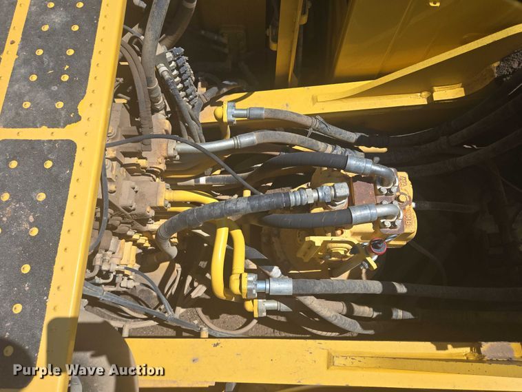 image for item DT7237 2014 Komatsu PC360LC-10 excavator
