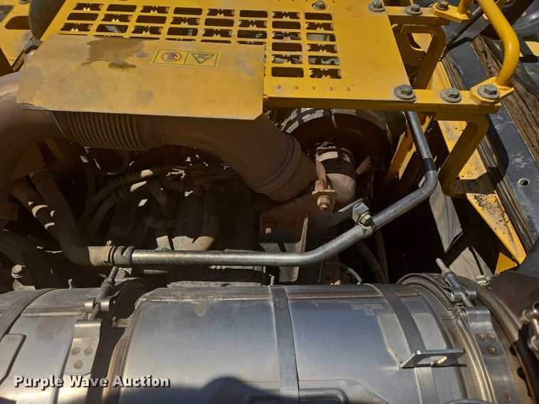 image for item DT7237 2014 Komatsu PC360LC-10 excavator