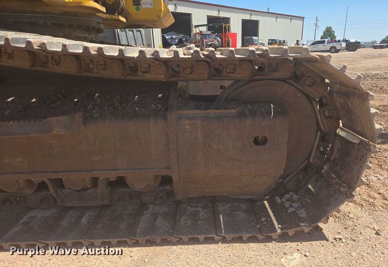 image for item DT7237 2014 Komatsu PC360LC-10 excavator