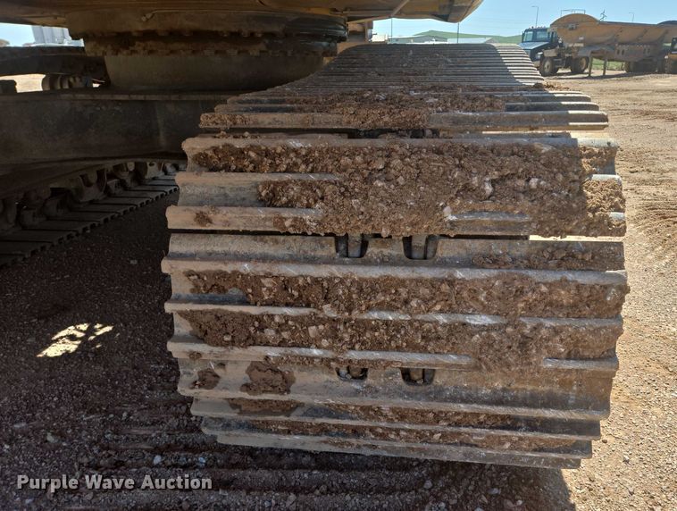 image for item DT7237 2014 Komatsu PC360LC-10 excavator