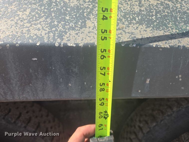 image for item DT7239 2007 Peterbilt 357 dump truck