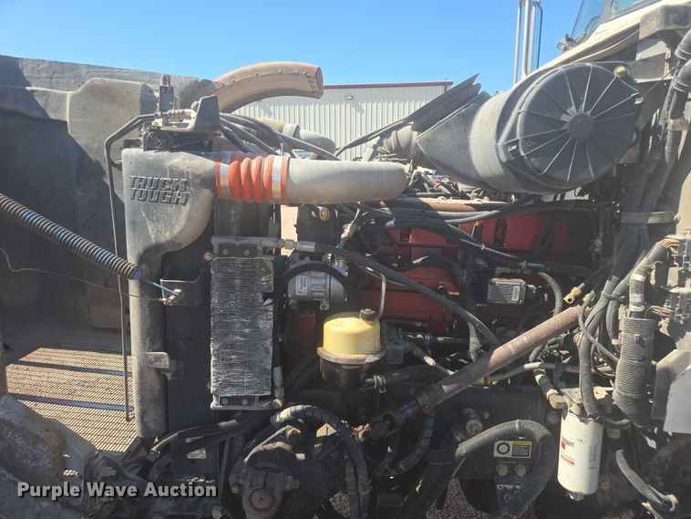 image for item DT7239 2007 Peterbilt 357 dump truck