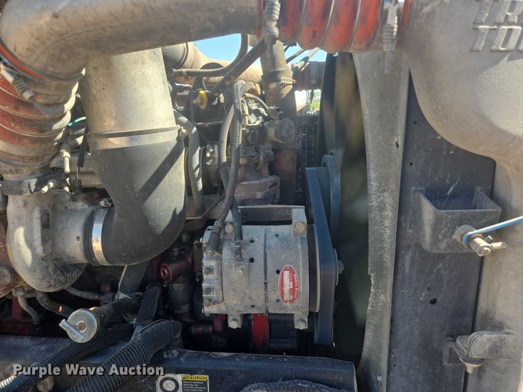 image for item DT7239 2007 Peterbilt 357 dump truck