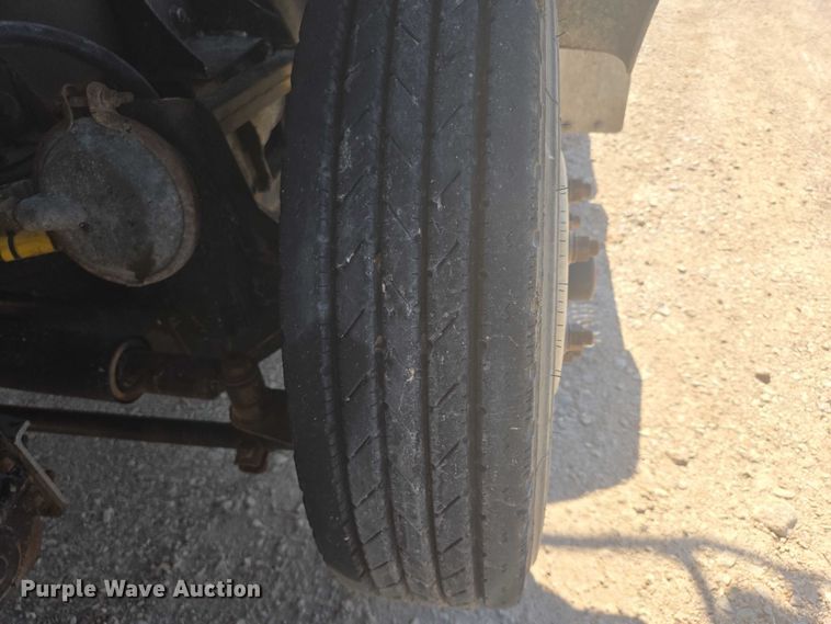 image for item DT7239 2007 Peterbilt 357 dump truck