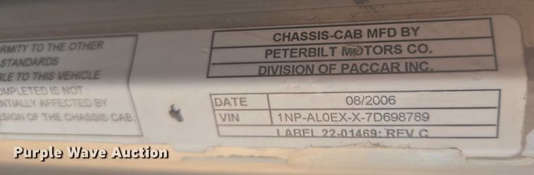 image for item DT7239 2007 Peterbilt 357 dump truck