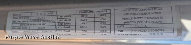 image for item DT7239 2007 Peterbilt 357 dump truck