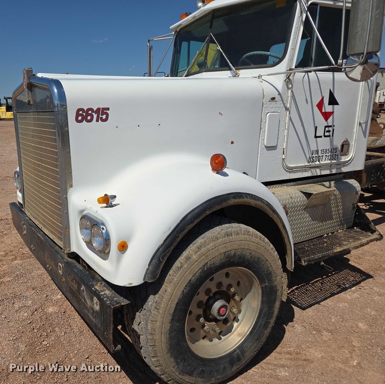 image for item DT7240 1977 Kenworth W900A truck cab and chassis