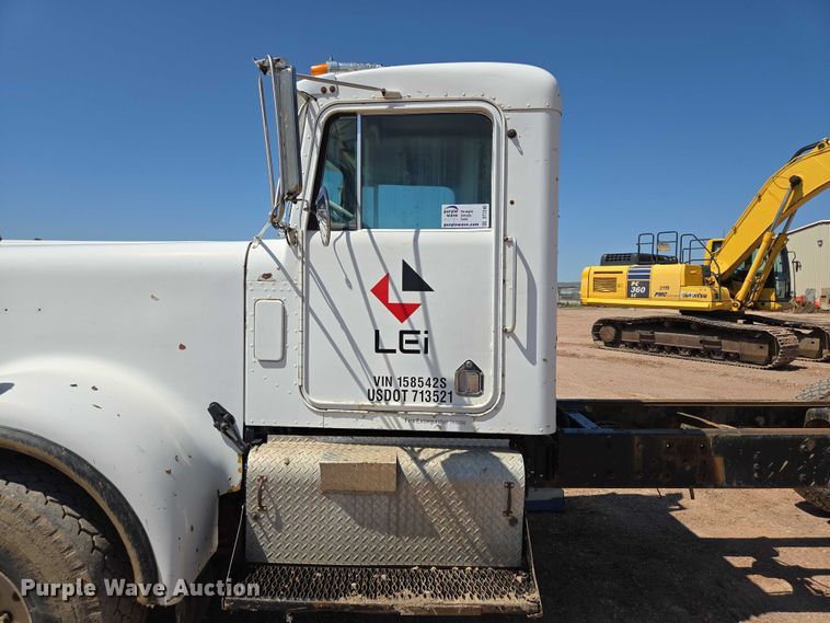 image for item DT7240 1977 Kenworth W900A truck cab and chassis