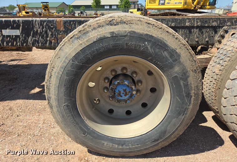 image for item DT7240 1977 Kenworth W900A truck cab and chassis